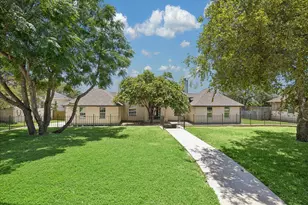 321 Quarry Springs Dr, San Marcos, TX 78666 - Photo 2