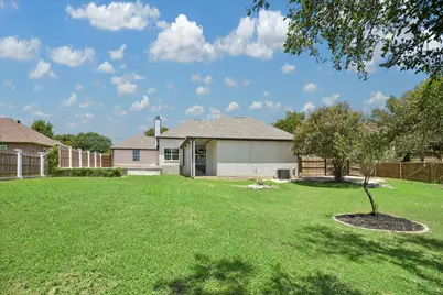 321 Quarry Springs Drive, San Marcos, TX 78666 - Photo 18