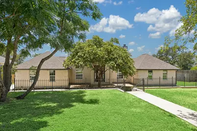 321 Quarry Springs Drive, San Marcos, TX 78666 - Photo 2