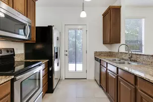 13420 Lyndhurst St, Austin, TX 78729 - Photo 12