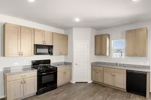 112 Bountiful Ln, Elgin, TX 78621 - Photo 20