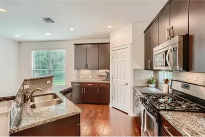 2101 Rivers Edge Way #19, Austin, TX 78741 - Photo 8