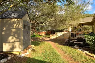 1110 Fossil Cove, Round Rock, TX 78681 - Photo 22