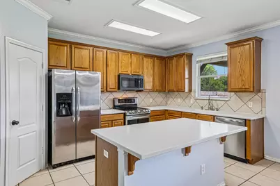 112 Floating Leaf Drive, Hutto, TX 78634 - Photo 10