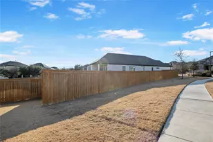 224 Grn Knl Ln, Georgetown, TX 78628 - Photo 38