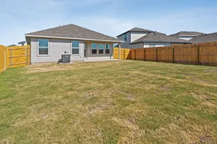 284 Mustang Lk Cir, Buda, TX 78610 - Photo 28