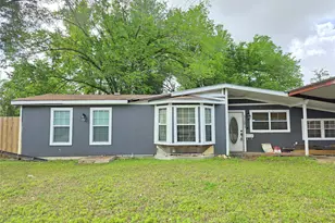 1203 Highland Ave, Rockdale, TX 76567 - Photo 2