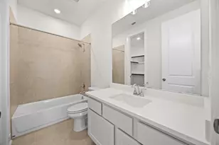 8105 Royal Mint Cv, Lago Vista, TX 78645 - Photo 14