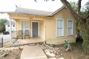 431 Lindsey St, San Marcos, TX 78666 - Photo 1
