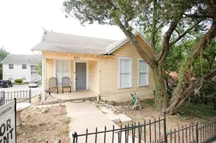 431 Lindsey St, San Marcos, TX 78666 - Photo 2