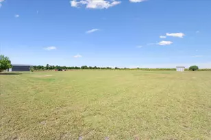 3745 Co Rd 428, Granger, TX 76530 - Photo 32