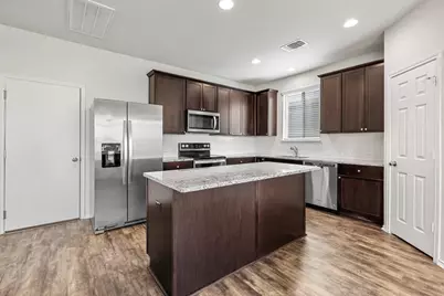 457 Bedford Falls Lane, Jarrell, TX 76537 - Photo 12