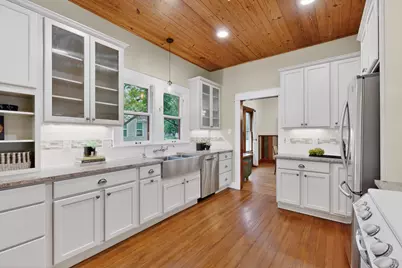 905 Howard Street, Taylor, TX 76574 - Photo 14