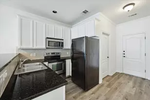 2101 Town Centre Dr, Round Rock, TX 78664 - Photo 6