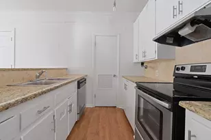 1700 Northwood Rd, Austin, TX 78703 - Photo 14