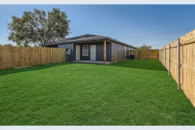 109 Fisher Street #A & B, Elgin, TX 78621 - Photo 12