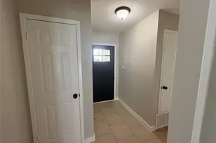 817 Cactus Dr, Round Rock, TX 78681 - Photo 2