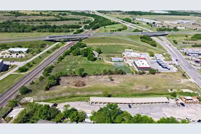 2215 W 2nd Street W, Taylor, TX 76574 - Photo 34