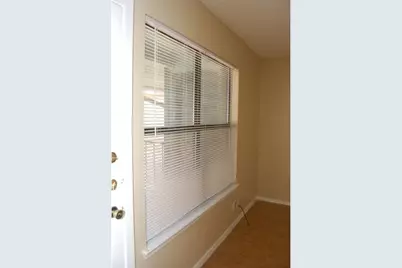 202 E 32nd Street #12, Austin, TX 78705 - Photo 2