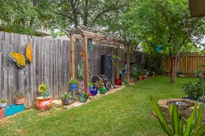 210 Wincliff Drive, Buda, TX 78610 - Photo 4