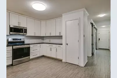 229 Holman Path, Hutto, TX 78634 - Photo 6