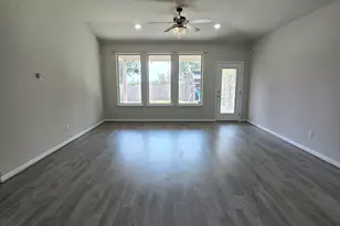 1052 Myrna Bend, Leander, TX 78641 - Photo 8