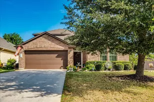 172 Mistflower Ln, Kyle, TX 78640 - Photo 2