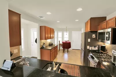 104 Sheldon Lake Drive, Georgetown, TX 78633 - Photo 10