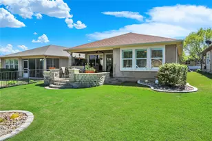 104 Sheldon Lake Dr, Georgetown, TX 78633 - Photo 32