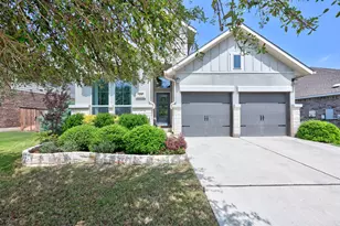 231 Krupp Ave, Liberty Hill, TX 78642 - Photo 2