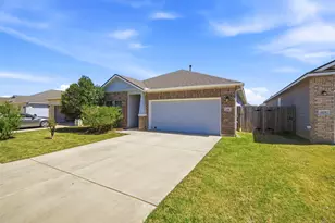 208 Winding Hollow Ln, Georgetown, TX 78628 - Photo 4
