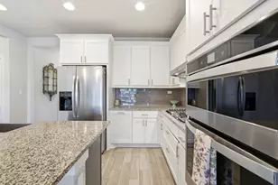 208 Winding Hollow Ln, Georgetown, TX 78628 - Photo 16