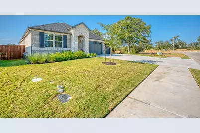 121 Plumbago Lane, Marble Falls, TX 78654 - Photo 4
