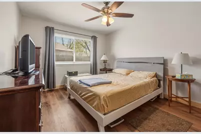 513 Texas Avenue, Round Rock, TX 78664 - Photo 4