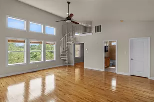 10200 Birdlip Cir, Austin, TX 78733 - Photo 12