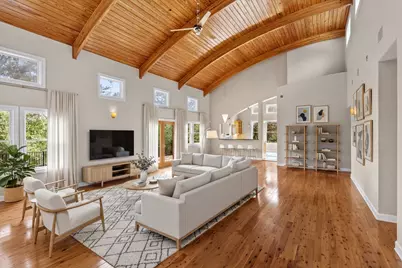 10200 Birdlip Circle, Austin, TX 78733 - Photo 4