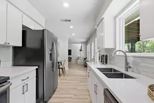 2615 Coatbridge Dr, Austin, TX 78745 - Photo 12