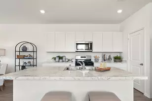 206 Constanza Trl, Bastrop, TX 78602 - Photo 8