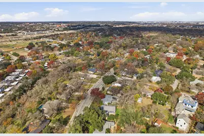 6201 Shoal Creek Boulevard, Austin, TX 78757 - Photo 18