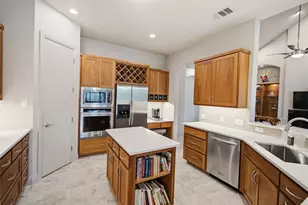 321 Jack Nicklaus Dr, Lakeway, TX 78738 - Photo 14