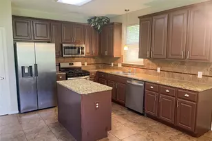 140 Pecanwood S, Kyle, TX 78640 - Photo 10