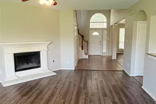 140 Pecanwood S, Kyle, TX 78640 - Photo 16