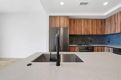 84 East Avenue #3707, Austin, TX 78701 - Photo 16
