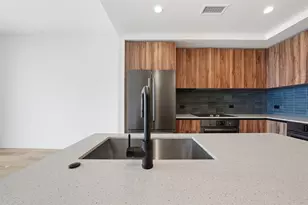 84 East Ave, Austin, TX 78701 - Photo 16