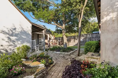 104 Austin Street #B, Fredericksburg, TX 78624 - Photo 38