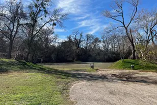 108 S Kaupo Dr, Bastrop, TX 78602 - Photo 34