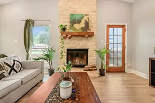 108 S Kaupo Dr, Bastrop, TX 78602 - Photo 12