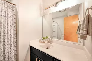 108 S Kaupo Dr, Bastrop, TX 78602 - Photo 8