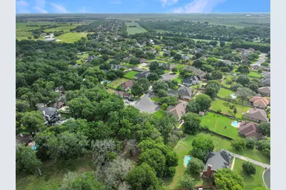 127 Milagros, Seguin, TX 78155 - Photo 4