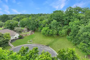 127 Milagros, Seguin, TX 78155 - Photo 2